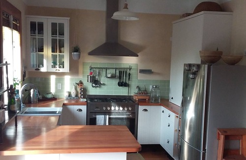 Raglan House | Raglan west at its best