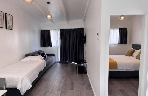 Tauranga Hotel | Rainbow Motel & Guest House