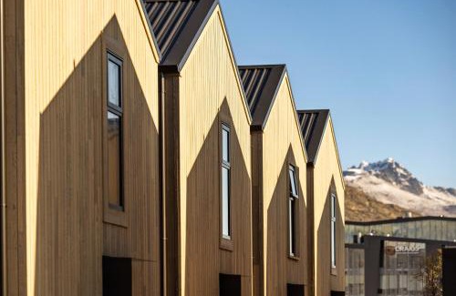Frankton House | Rakau Luxury Villa Queenstown