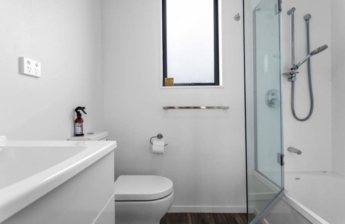 Waiotahi House | Rānui at the Drifts- Luxury Beach Stay Waiotahe