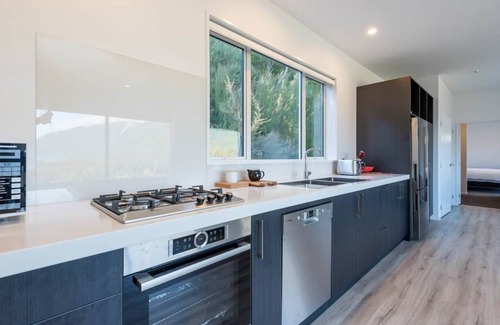 St. Arnaud House | Red Beam Nelson Lakes