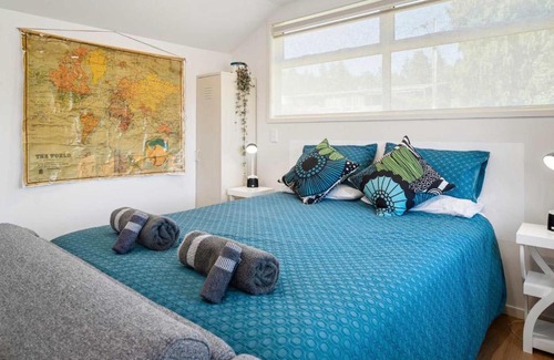 Lynmore Apartment | Redwood Staytion No Ten - Easy Walk to the Forest