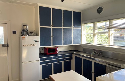 Reefton House | Reefton - Relaxed West Coast Getaway - Close to Town - Pet Friendly