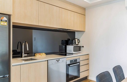 Mount Eden Apartment | Relaxing Apt. Steps from Eden Park | Zodiak Stays