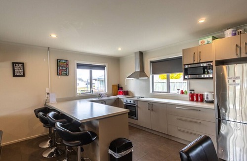 Twizel House | Relaxing Retreat on Rhoboro, Twizel FREE WIFI