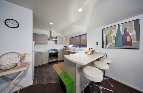 Kaikoura House | Revive House - Comfortable Base - Entire Complex