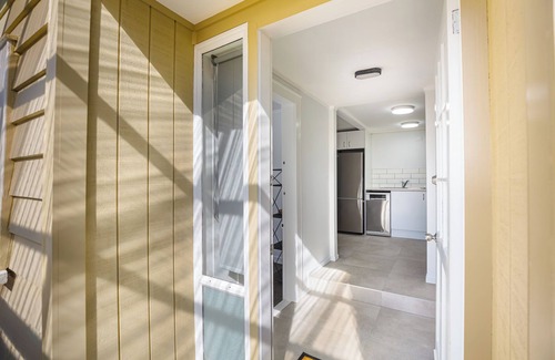Grey Lynn Apartment | Riches Serendipity Home with Parking