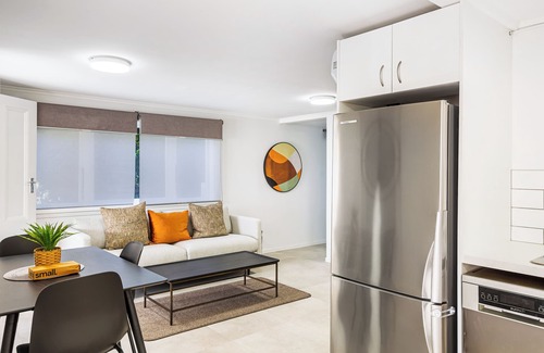 Grey Lynn Apartment | Riches Serendipity Home with Parking