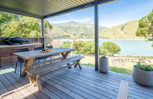 Nelson Region House | Rimu Cottage Pepin Island