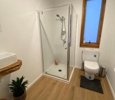 Pelorus Bridge Apartment | Riverbank Retreat