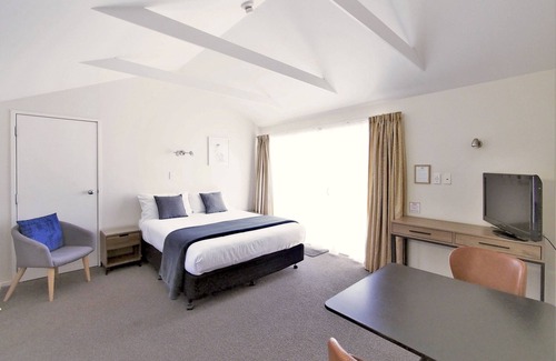 Nelson Hotel | Riverlodge Nelson