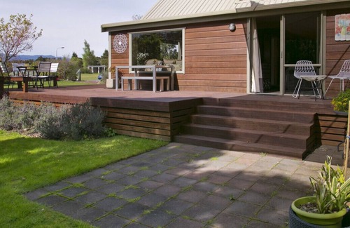 Turangi Cottage | Riverstone House - Turangi Holiday Home