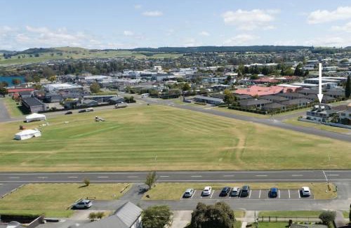 Taupo Apartment | Roberts Street Central 4 Bedroom Sleeps 10