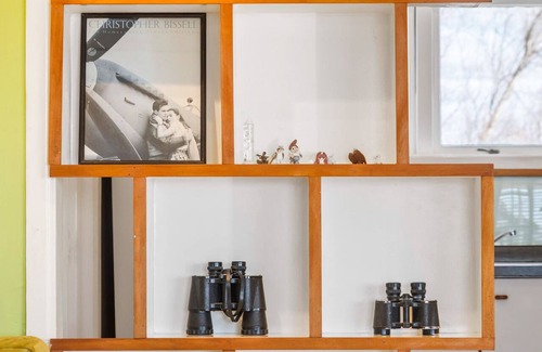 Red Beach House | Rockstar Retreat - Auckland Holiday Home
