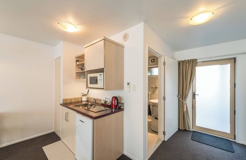 Riccarton Hotel | Roma on Riccarton Motel