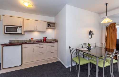 Riccarton Hotel | Roma on Riccarton Motel