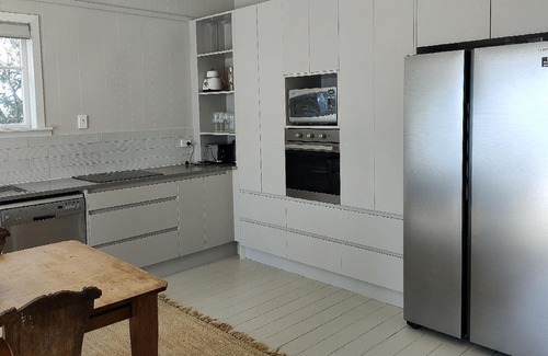 Pukehina House | Romantic Beach Front Cottage