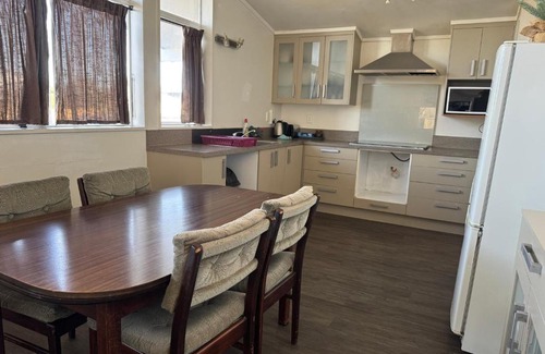 Mount Maunganui House | Rooms at Mount Maunganui