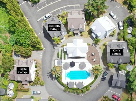 Russell House | Russell Cottages - Butterfly Cottage 3 Bedroom - POOL-SPA-BBQ