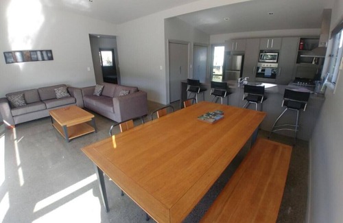 Kaiteriteri House | Ryder Ridge Holiday Home
