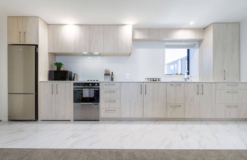 Christchurch City Centre House | Saint Asaph Retreat | Walk to the CBD