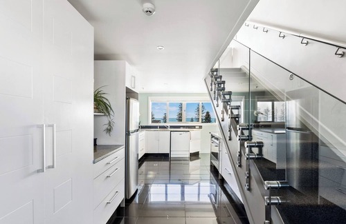 Napier Apartment | Sea and City Penthouse - Napier CBD