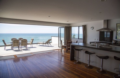 Pukehina House | Sea Deck Escape - Pukehina Beach