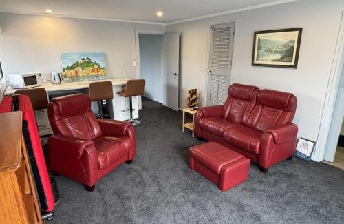 Cable Bay Bed & Breakfast | Sea La Vie