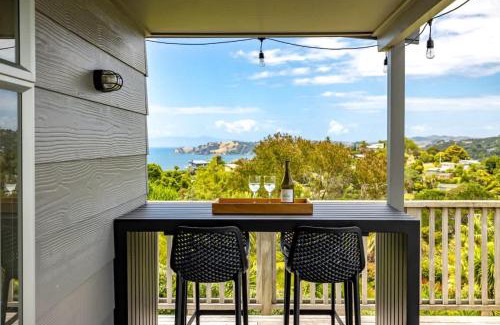 Onetangi House | Sea View Serenity