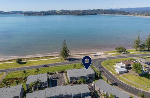 Whitianga Apartment | Sea Views at 7 - Beachside Apartment