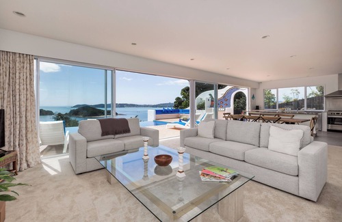 Paihia House | Seabreeze Sanctuary - Paihia Holiday Home