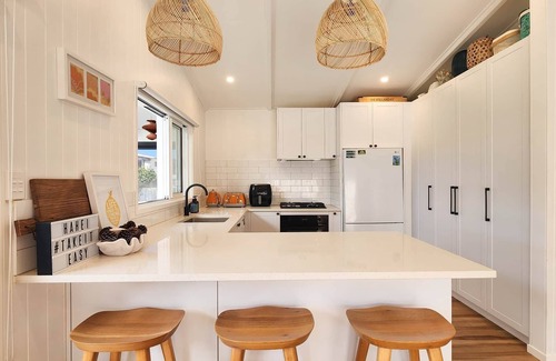Hahei House | Seashell Cottage - cosy, newly renovated, central, close to shops and beach