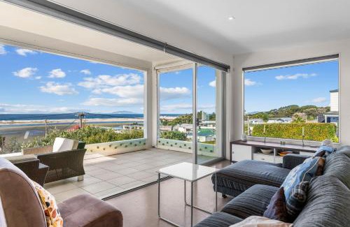 Mangawhai Heads House | Seaview - Mangawhai Heads Holiday Home