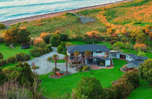 Hapuku House | Seaward Pottery