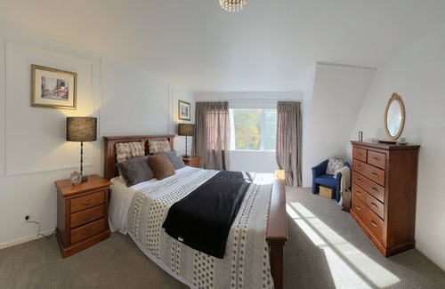 Waikato Other | Secluded 5rooms Farmhouse – Spacious Garden, BBQ & Pet-Friendly，Edge Hamilton