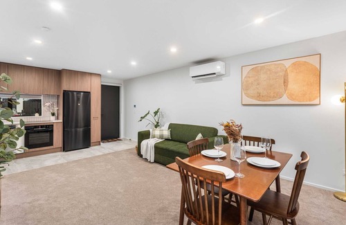 Linwood Apartment | Secure Quiet CBD Christchurch Townhouse | Free Parking + EV