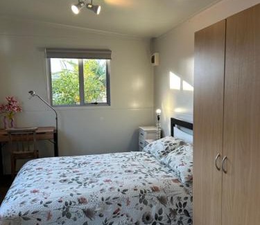Kelston Apartment | Self Contained Cabin
