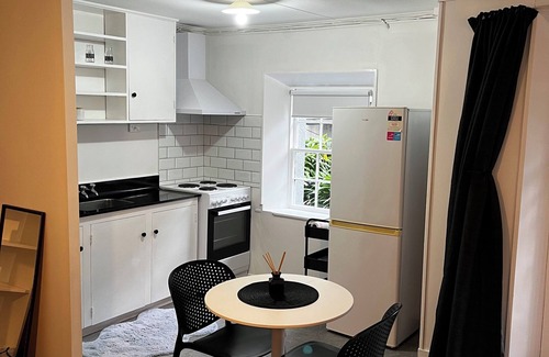 Dunedin City Centre Apartment | Self-contained city studio in central Dunedin