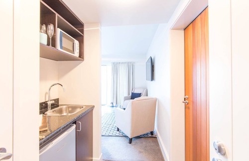 Queenstown Apartment | Self-contained contained studio apartment