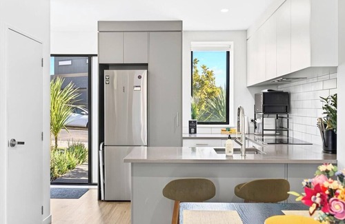 Mount Roskill House | Serene 3BR Home Close to City & Parks Zodiak Stays