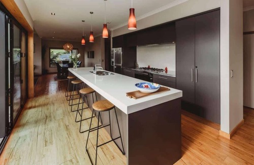 Egmont Village House | Serenity Lodge with River Views