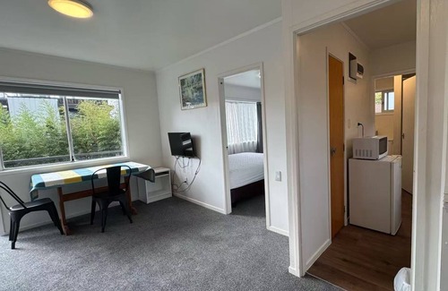 Epsom Hotel | Siesta Motel
