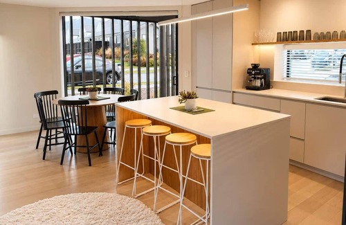 Kawarau Falls House | Simply Remarkables View in Hanleys |3 bed home