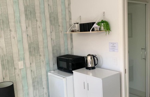 Franz Josef Glacier Apartment | Six Kamahi Guest Studio