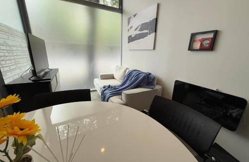 Newton Apartment | Sky Stars 2B1B family home with in AKL CBD with free parking