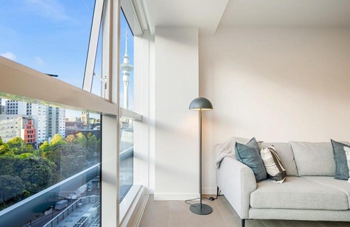 Auckland Central Business District Apartment | Sky Tower View CBD Apt with Pool & Gym Zodiak Stays