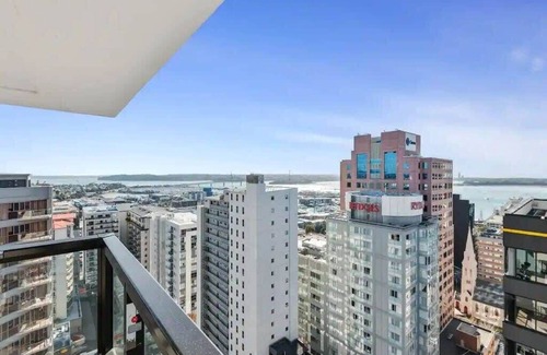 Auckland Central Business District Apartment | Sky Tower Views | 2 Bed 2 Bath CBD | Zodiak Stays