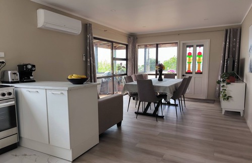 Snells Beach House | Snells Beach House 6 min walk to beach and playground