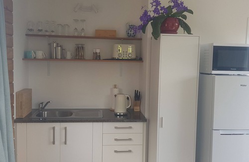 Mangawhai Cottage | SPA POOL, PEACEFUL, PRIVATE SANCTUARY at PLUM TREE COTTAGE