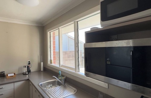 Tauranga House | Spacious 2BR Retreat for Family & Friends
